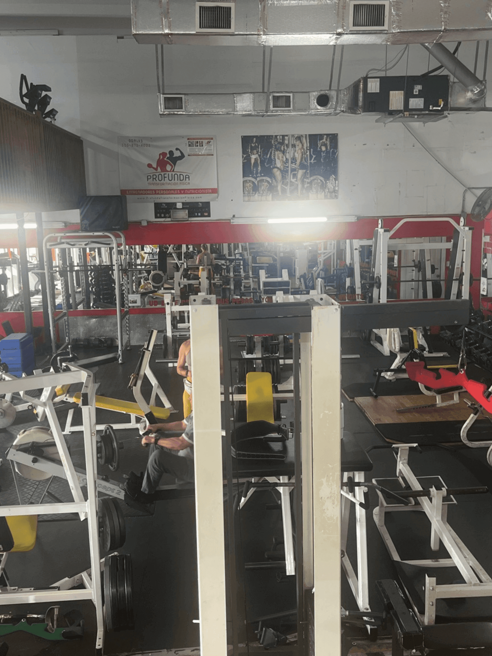 Inside Gallo 8 Gym — bilingual gym 4 miles south of Hialeah in Little Havana, Miami